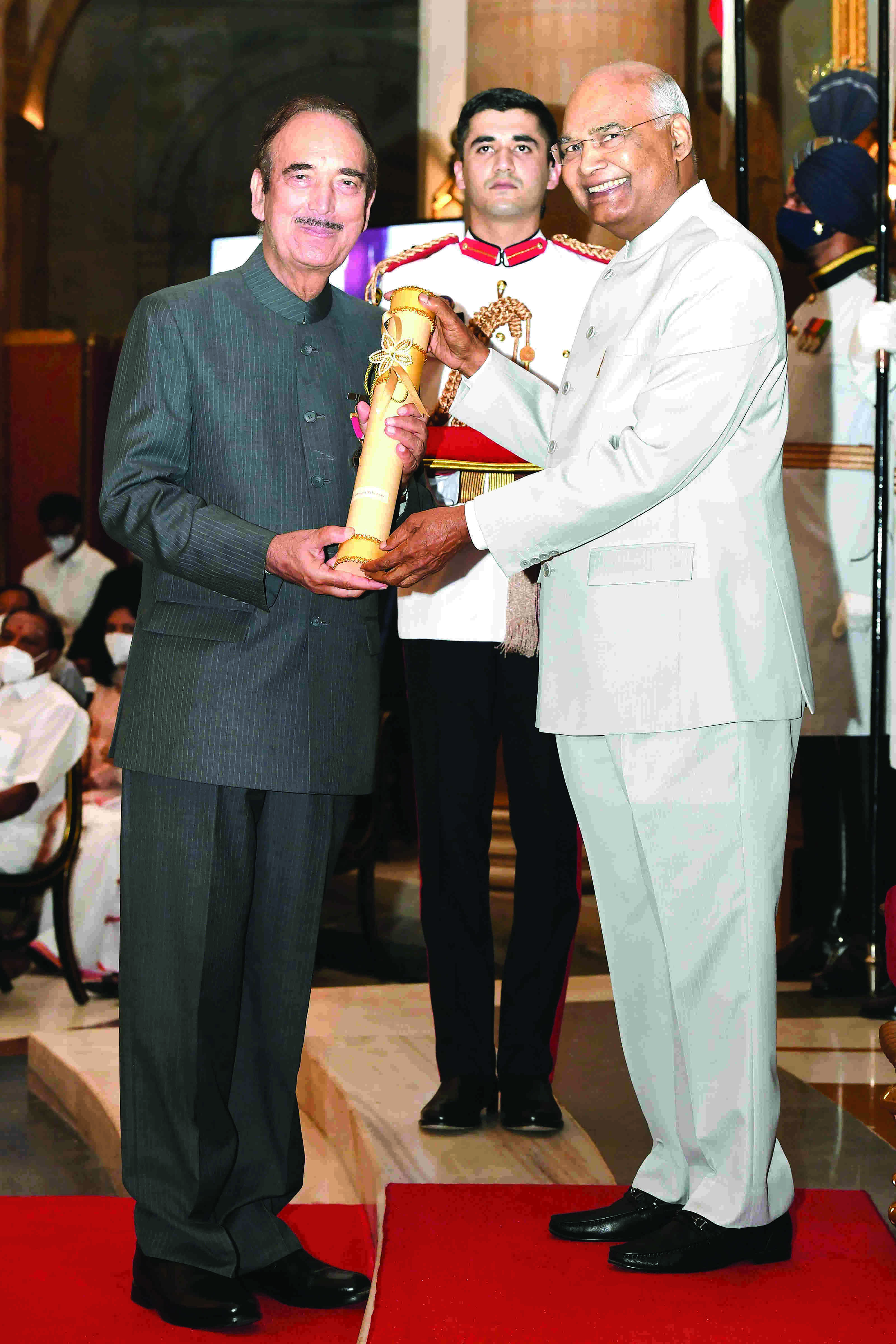 Prez confers Padma awards to 54 distinguished personalities