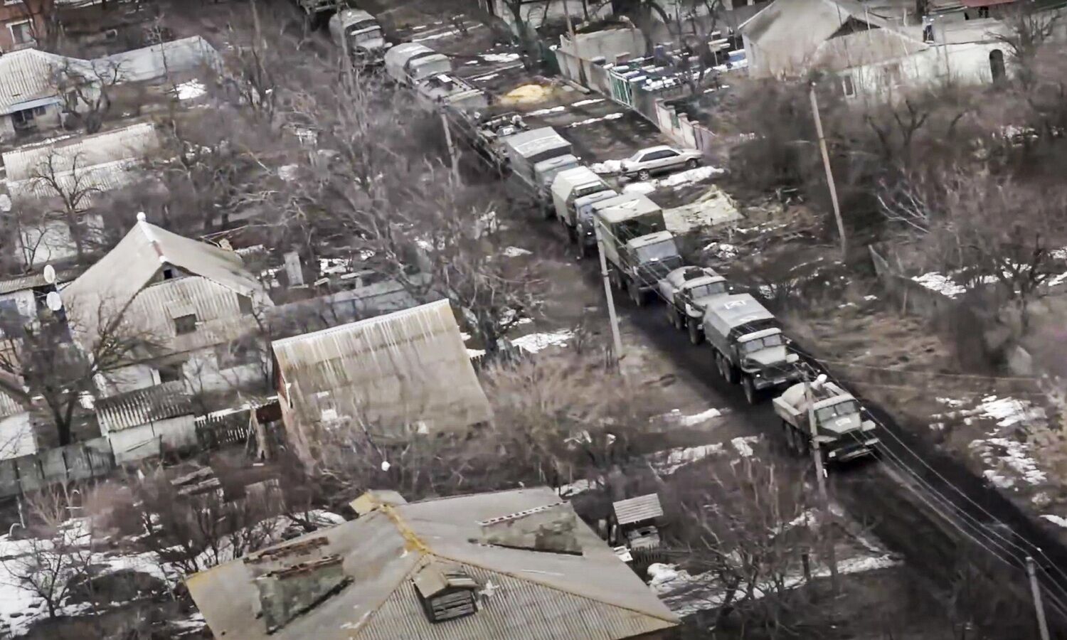 Ukraine says Russia seized relief workers in Mariupol convoy