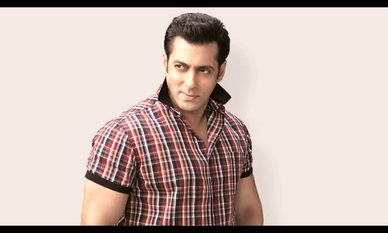 Mumbai court summons Salman Khan and his bodyguard Mumbai court summons Salman Khan and his bodyguard