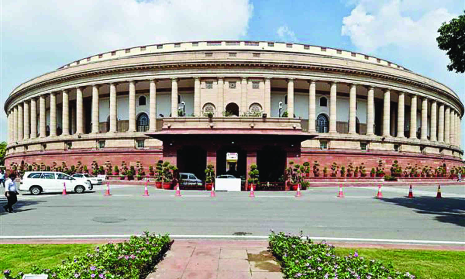 Bill coming today: Reunified  MCD to have fewer wards &  provision for Special Officer