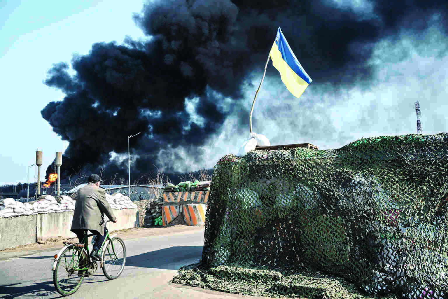 300 dead in airstrike on theatre in Mariupol: Officials 300 dead in airstrike on theatre in Mariupol: Officials