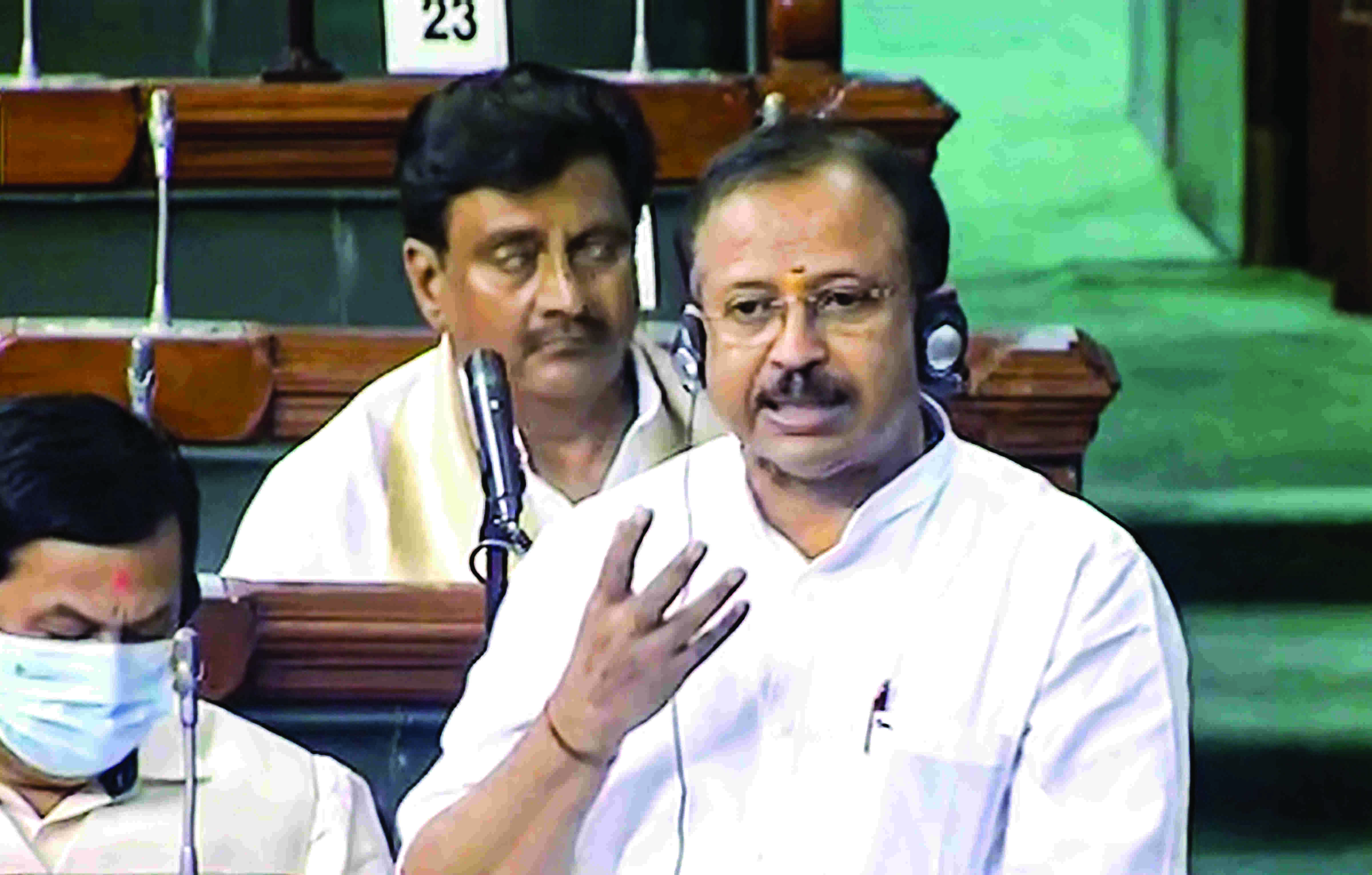 India taking up issue of 16 detained fishermen at highest level in Lanka India taking up issue of 16 detained fishermen at highest level in Lanka