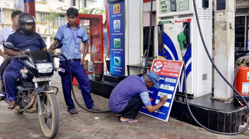 Petrol, diesel prices hiked by 80 paise a litre Petrol, diesel prices hiked by 80 paise a litre