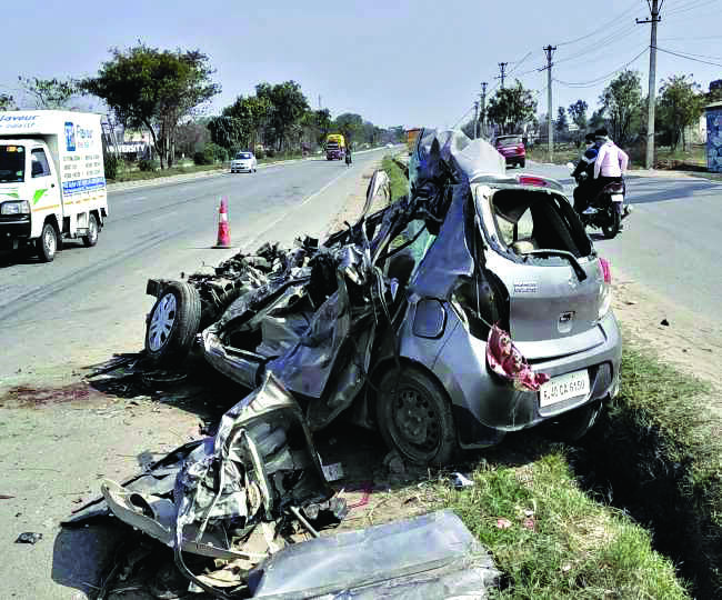 Gurugram roads continue to be unsafe for commuters