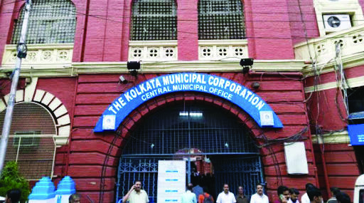 KMC to urge police to ensure removal of tarpaulin from stalls
