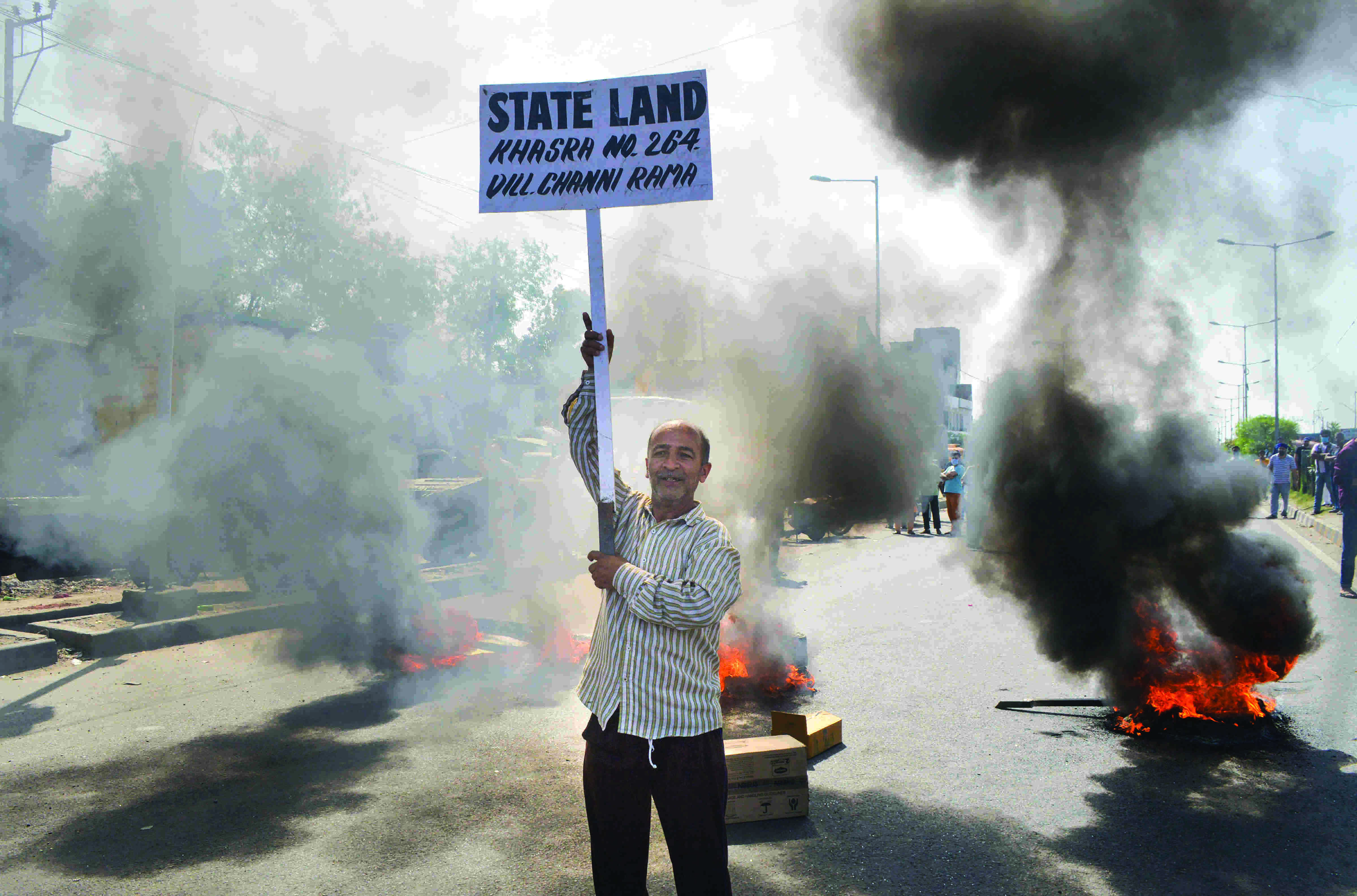 Jammu: Anti-encroachment drive triggers massive protests Jammu: Anti-encroachment drive triggers massive protests