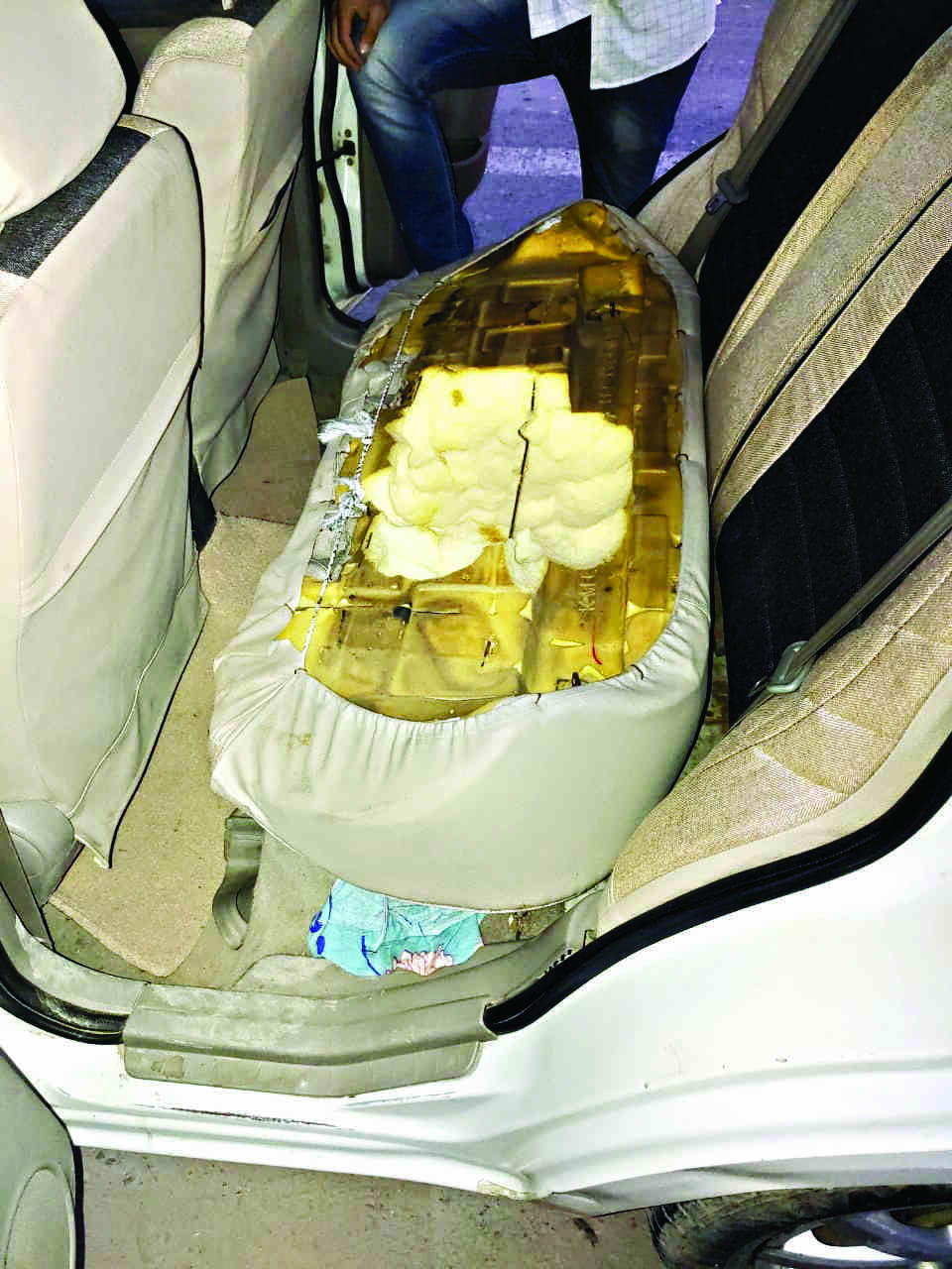 2 arrested with heroin worth over Rs 40 cr 2 arrested with heroin worth over Rs 40 cr