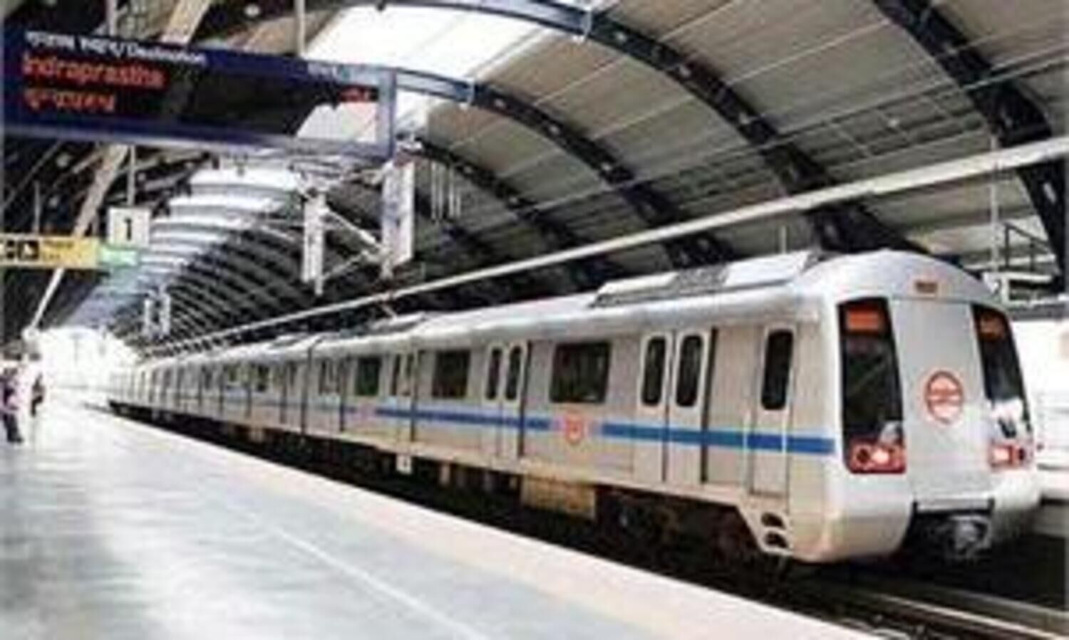 Vikas Kumar takes charge as third DMRC chief