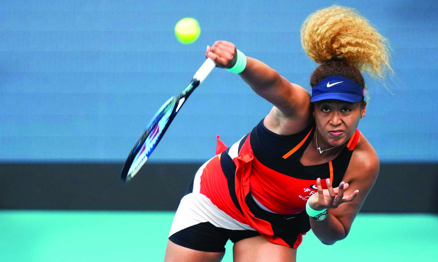 Osaka rallies to make Miami Open final
