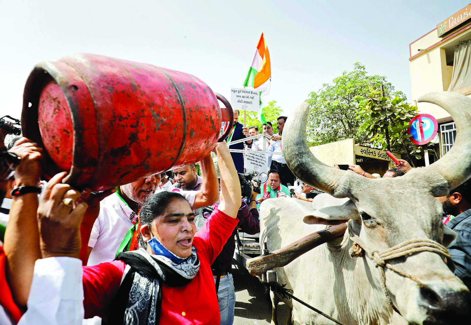 ATF price raised by 2%; CNG price hiked by 80 paise, PNG by Rs 5