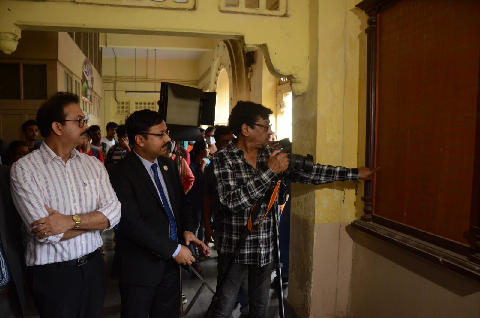 Goutam Ghose starts shooting Kolkatay Bangabandhu Goutam Ghose starts shooting Kolkatay Bangabandhu
