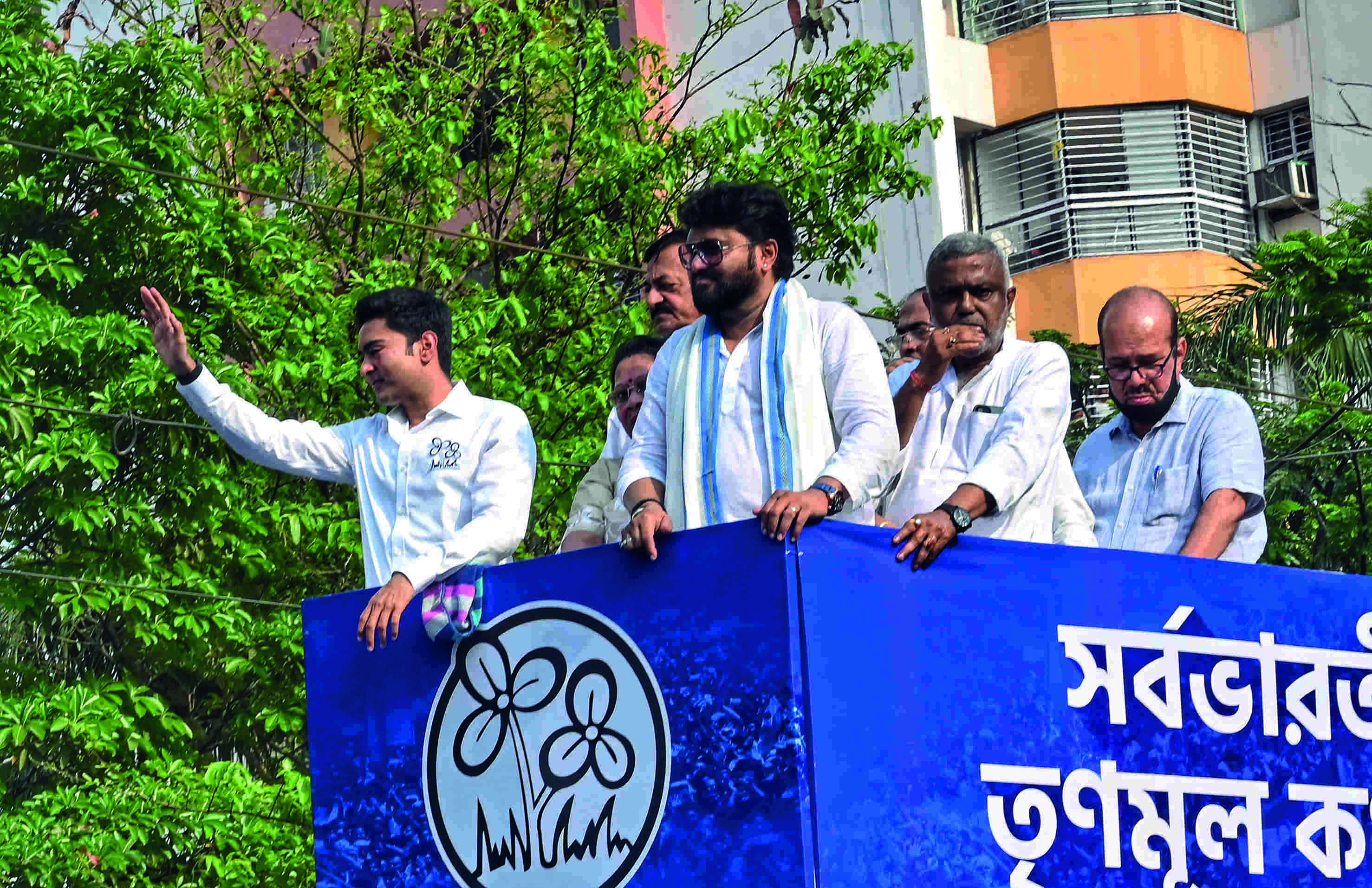 Supporting Babul means you cast your vote for Mamata... Supporting Babul means you cast your vote for Mamata...