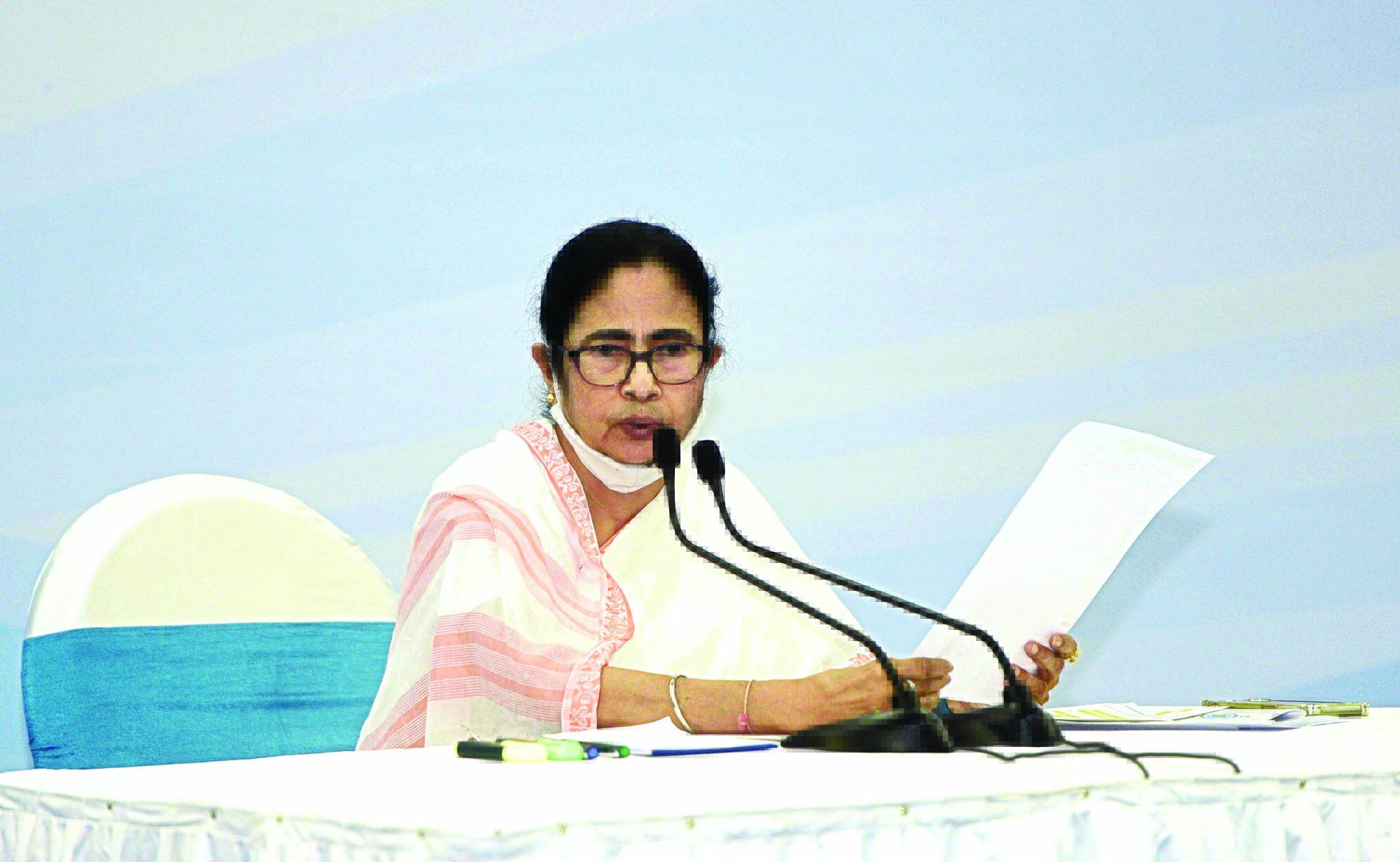 Instead of dispatching ED, CBI to leaders houses, send them to curb prices: Mamata Instead of dispatching ED, CBI to leaders houses, send them to curb prices: Mamata