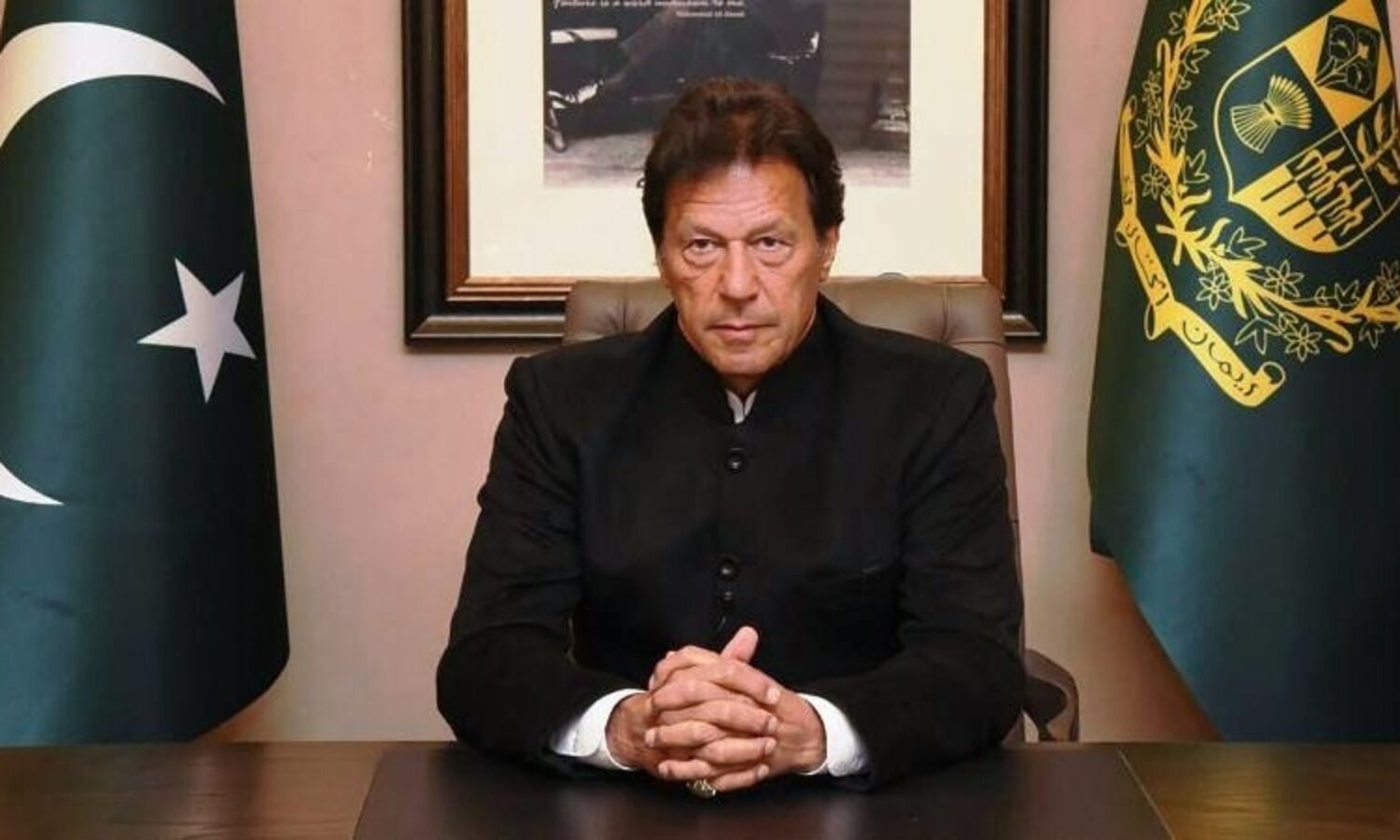 Defiant Imran Khan says he will not accept imported government; calls for street protests