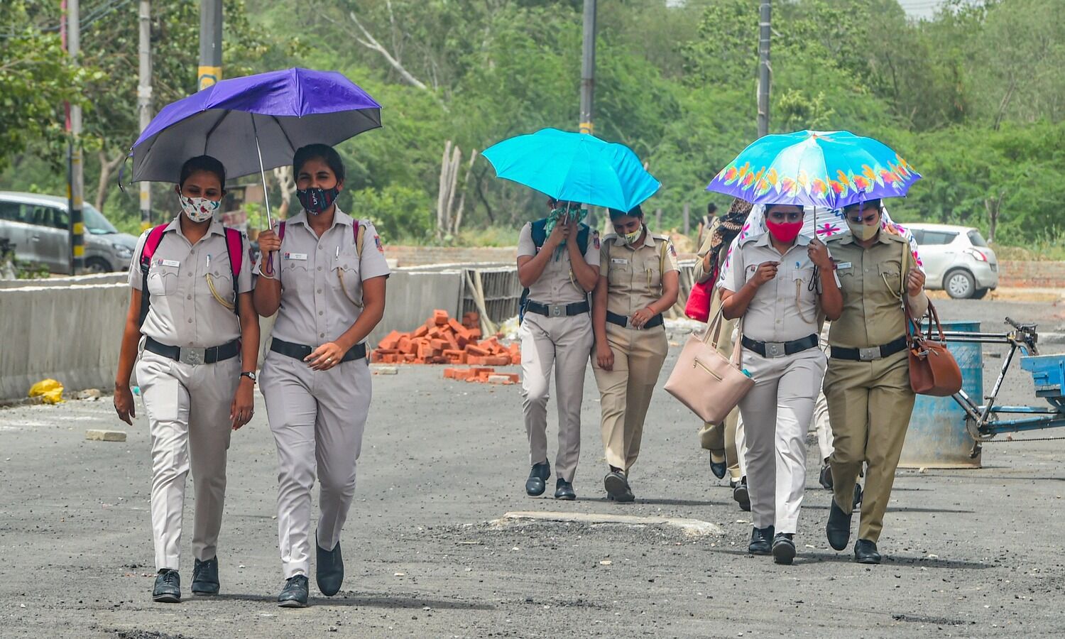 Delhi sizzles in severe heatwave