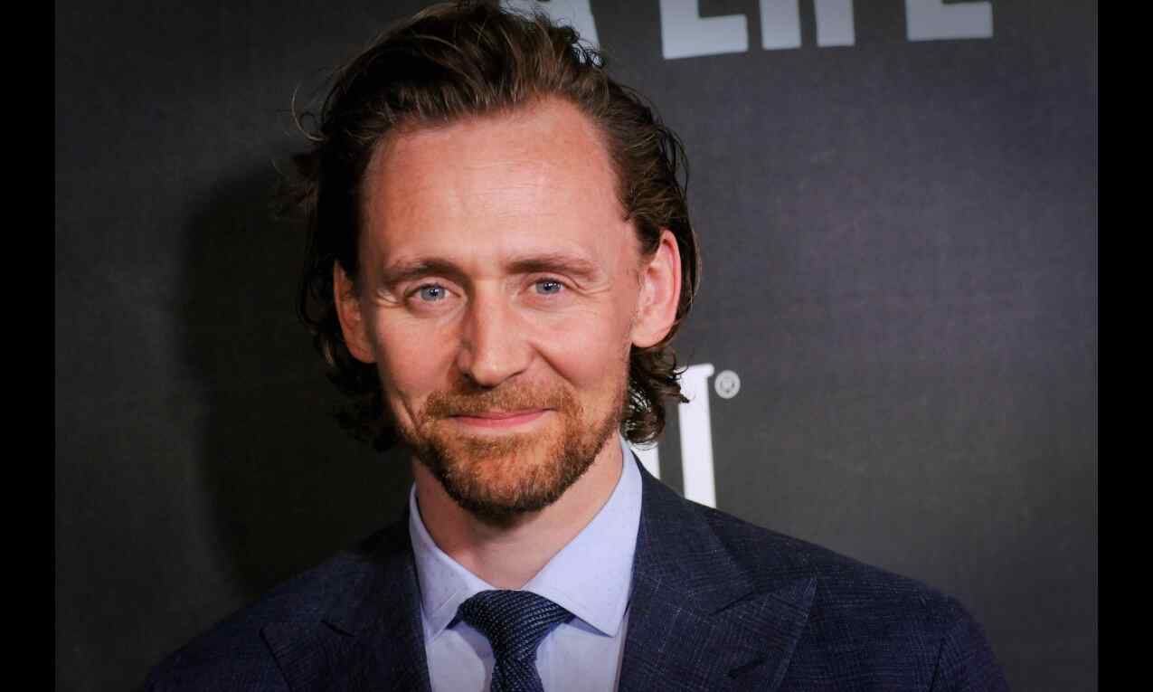 Tom Hiddleston to star in Apple series White Darkness