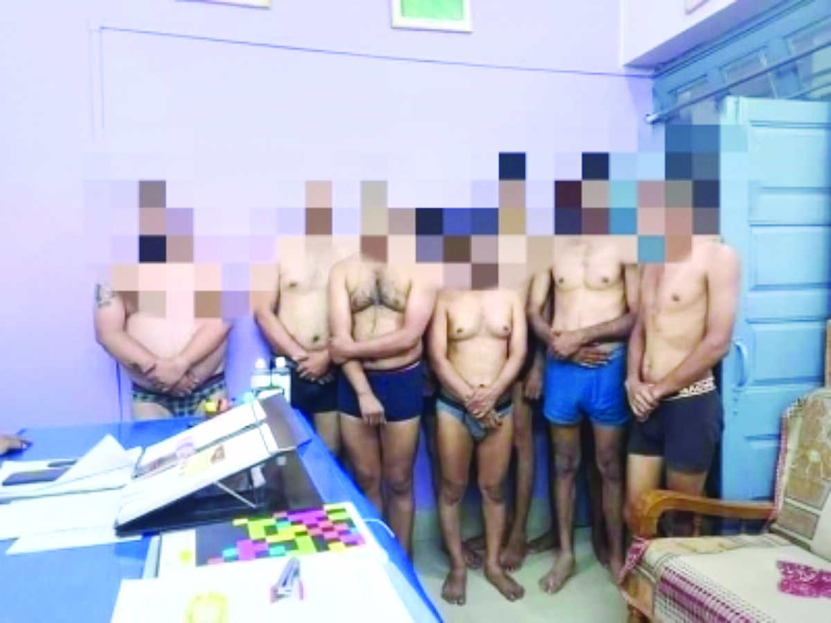 Editors Guild slams MP police for stripping 8 men in lockup Editors Guild slams MP police for stripping 8 men in lockup