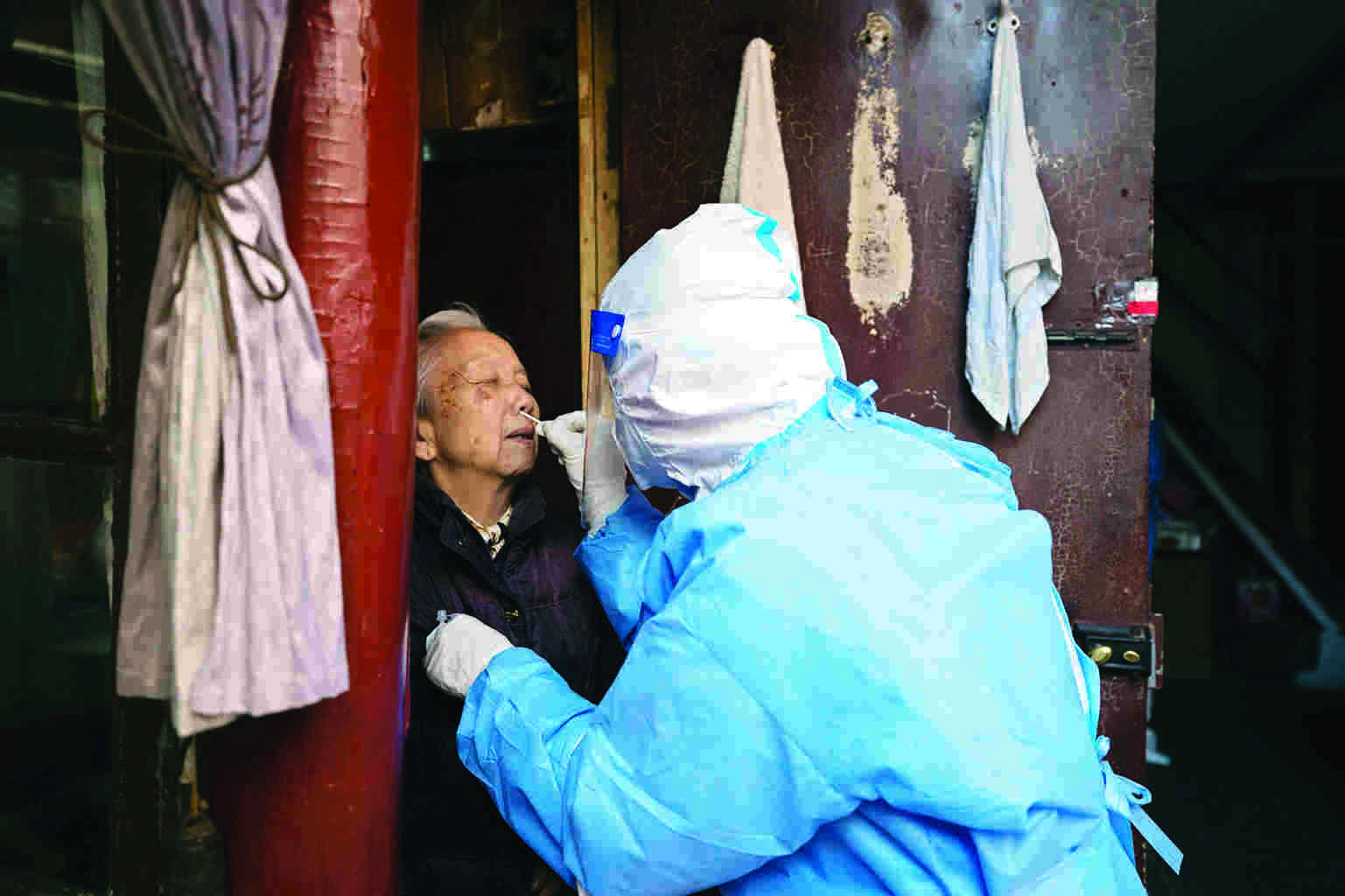 Shanghai hosp pays the price for Chinas Covid-19 response