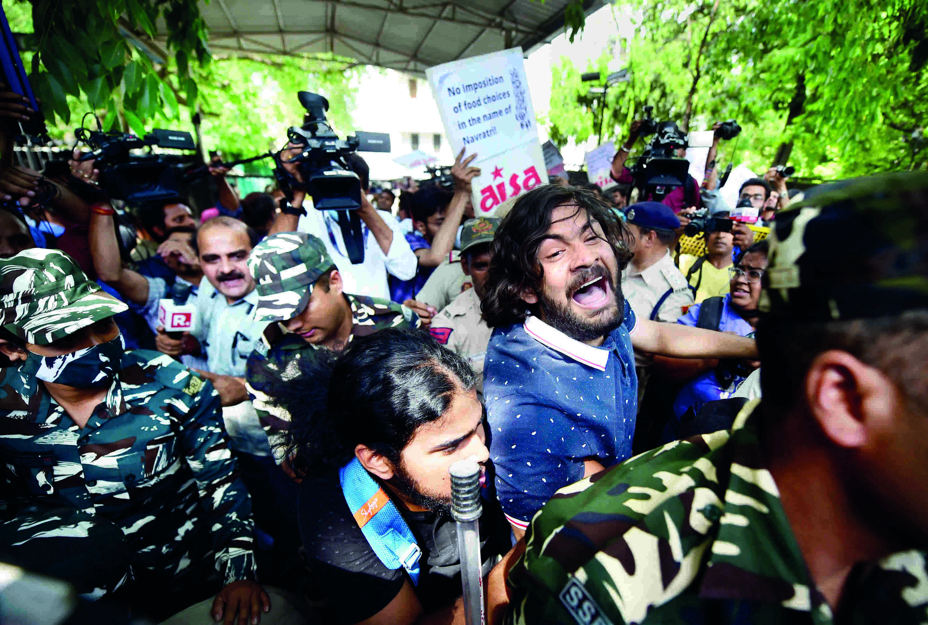 JNU tense, mess cooks say threatened by ABVP JNU tense, mess cooks say threatened by ABVP