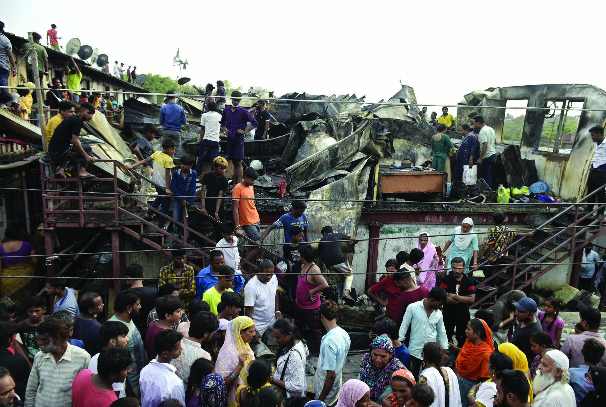 Delhi: Fire breaks out at transit camp, 50 shanties gutted