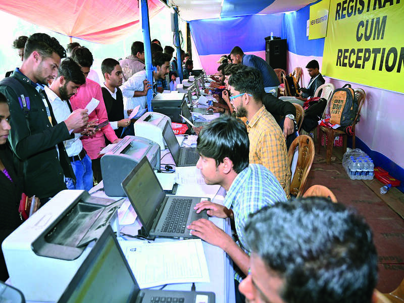 Over 3K selected by about 31 companies in two-day job fair Over 3K selected by about 31 companies in two-day job fair