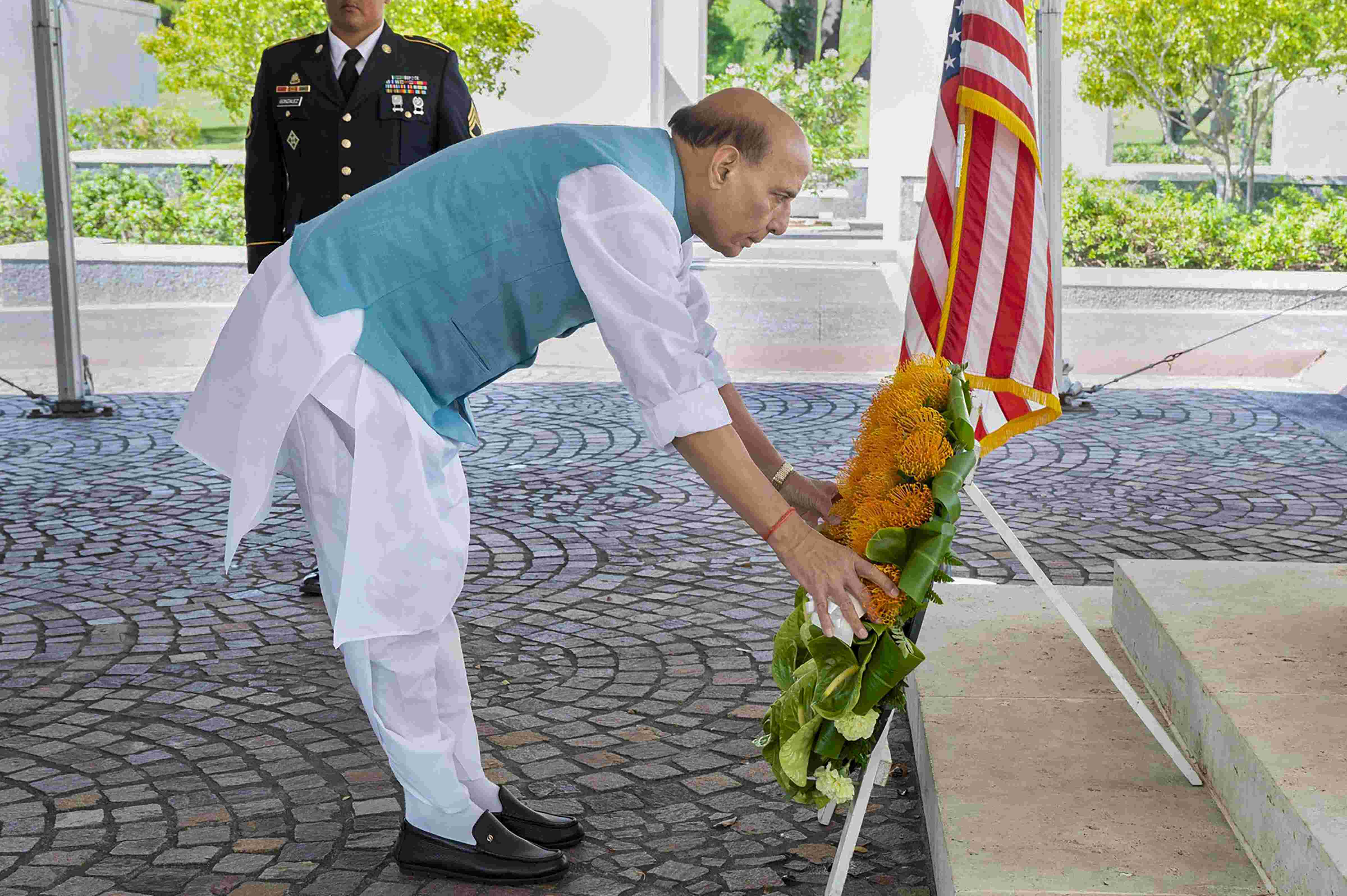Defence Minister Rajnath Singh pays tribute to Mahatma Gandhi in Hawaii Defence Minister Rajnath Singh pays tribute to Mahatma Gandhi in Hawaii