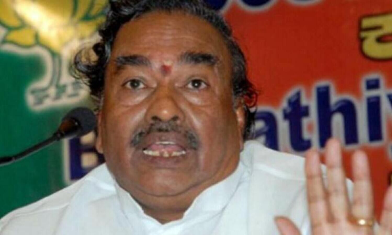 Will become Minister once again, after coming out clear as innocent: Eshwarappa tells supporters ahead of resignation