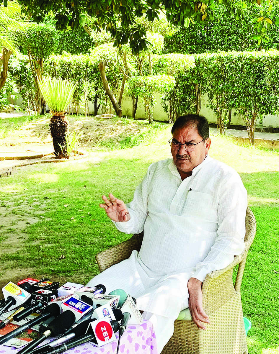 MLAs should not be given any pension: Abhay Chautala