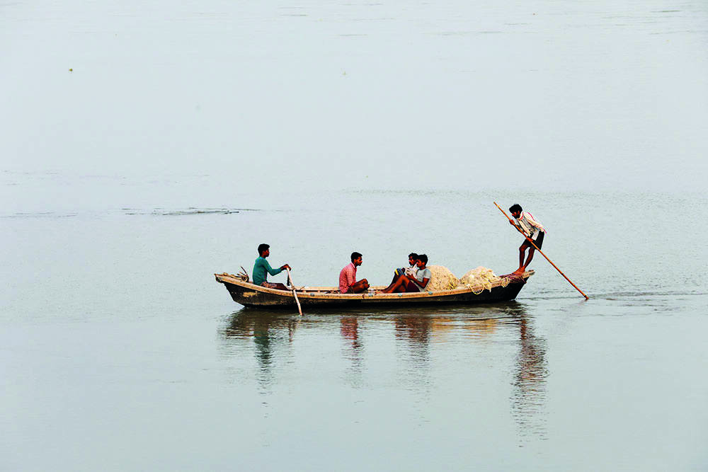 River pollution hits fishermen as Namami Gange fails to yield fruitful results in state River pollution hits fishermen as Namami Gange fails to yield fruitful results in state