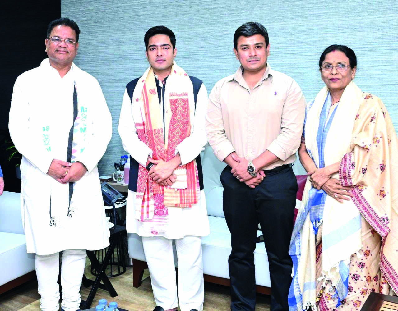 Former prez of Assam Cong Ripun Bora joins Trinamool Former prez of Assam Cong Ripun Bora joins Trinamool