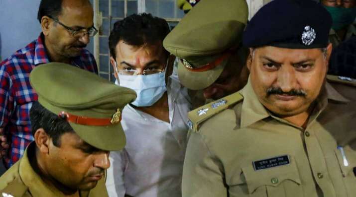 Lakhimpur case: SC sets aside Allahabad HC order granting bail to Ashish Mishra Lakhimpur case: SC sets aside Allahabad HC order granting bail to Ashish Mishra