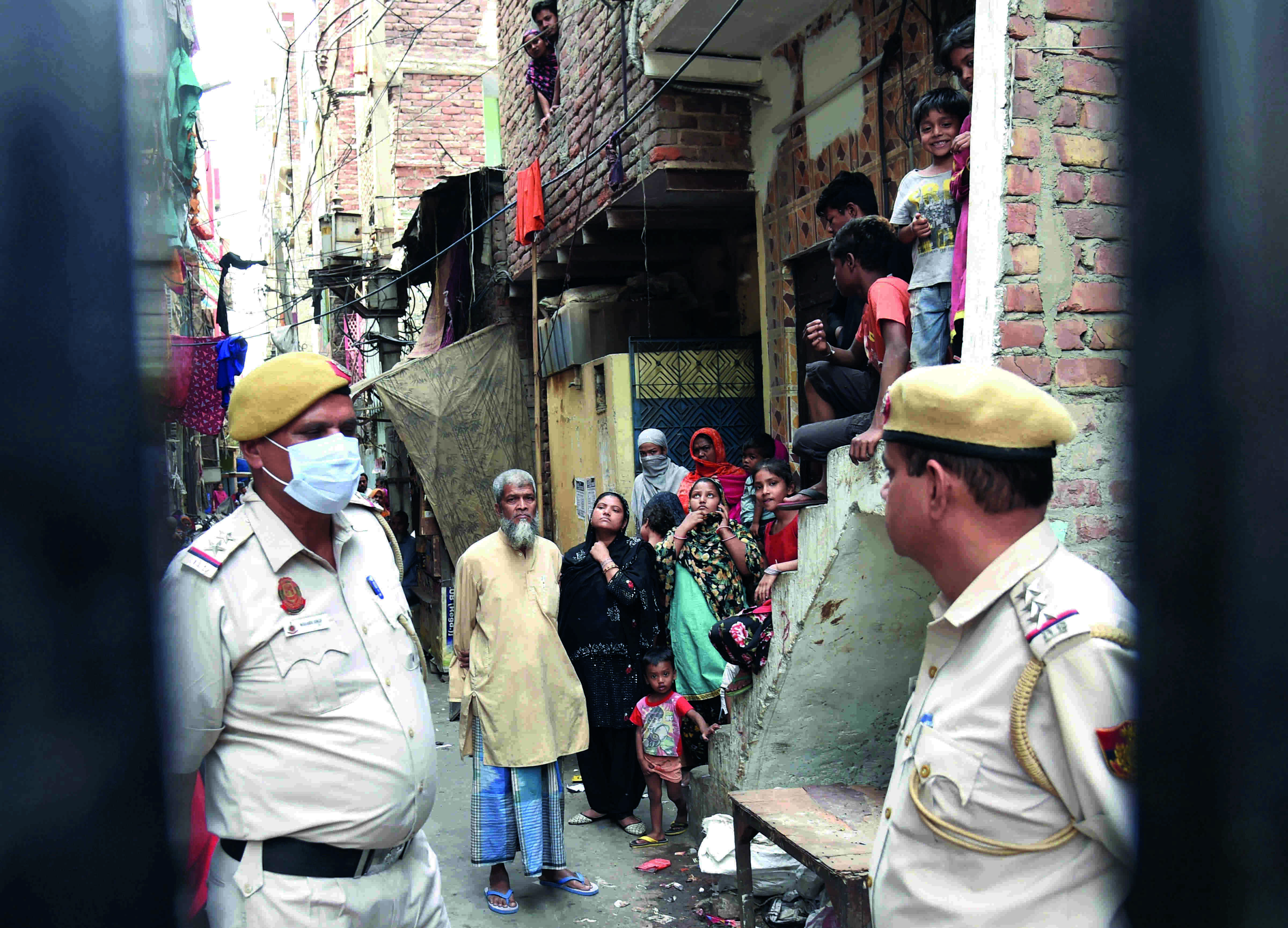 Police team attacked as  Jahangirpuri still on edge