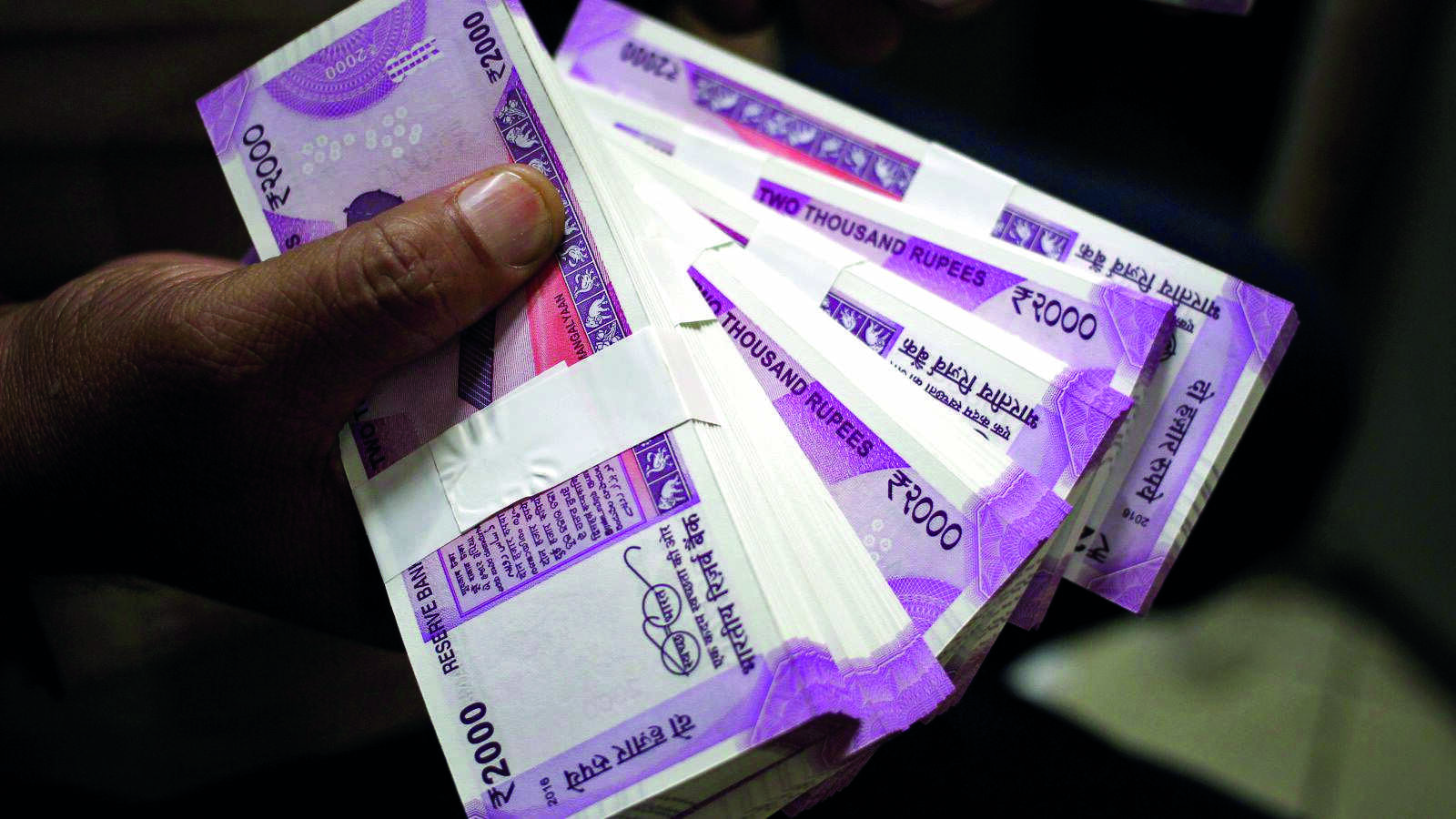 India extends duration of $400 mn currency swap facility with Lanka India extends duration of $400 mn currency swap facility with Lanka