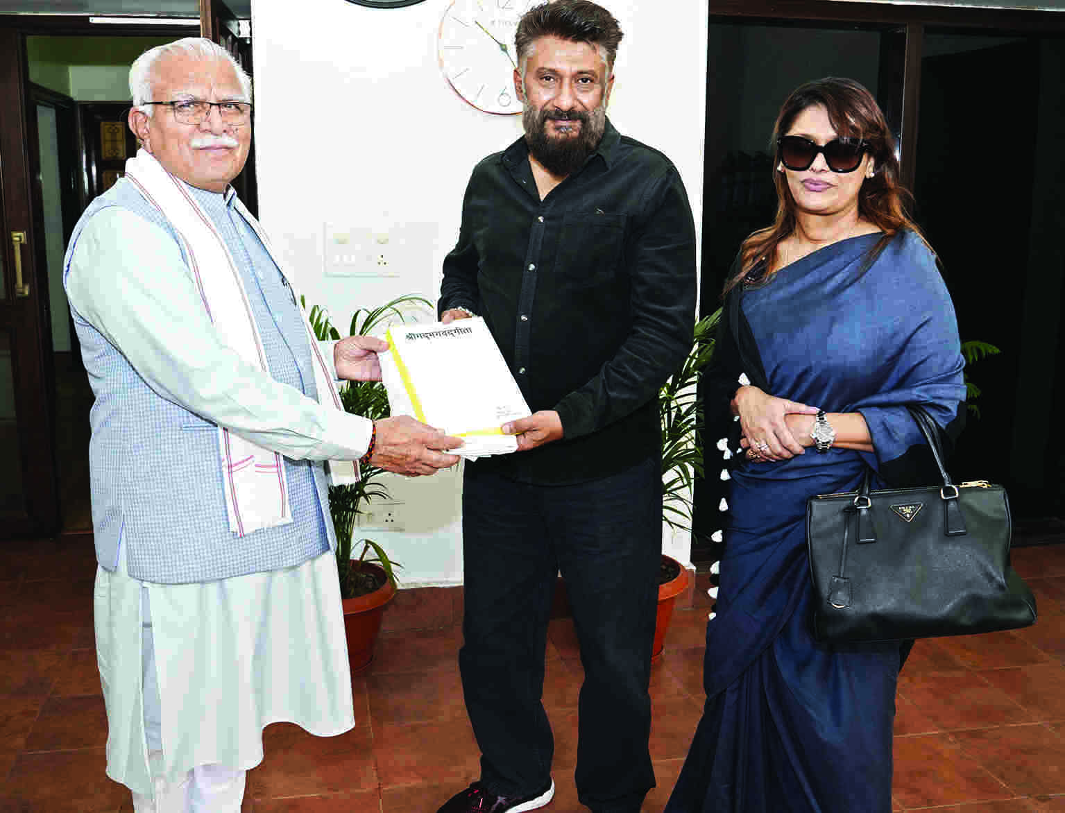 Kashmir Files director Agnihotri, wife Pallavi Joshi meet Khattar Kashmir Files director Agnihotri, wife Pallavi Joshi meet Khattar