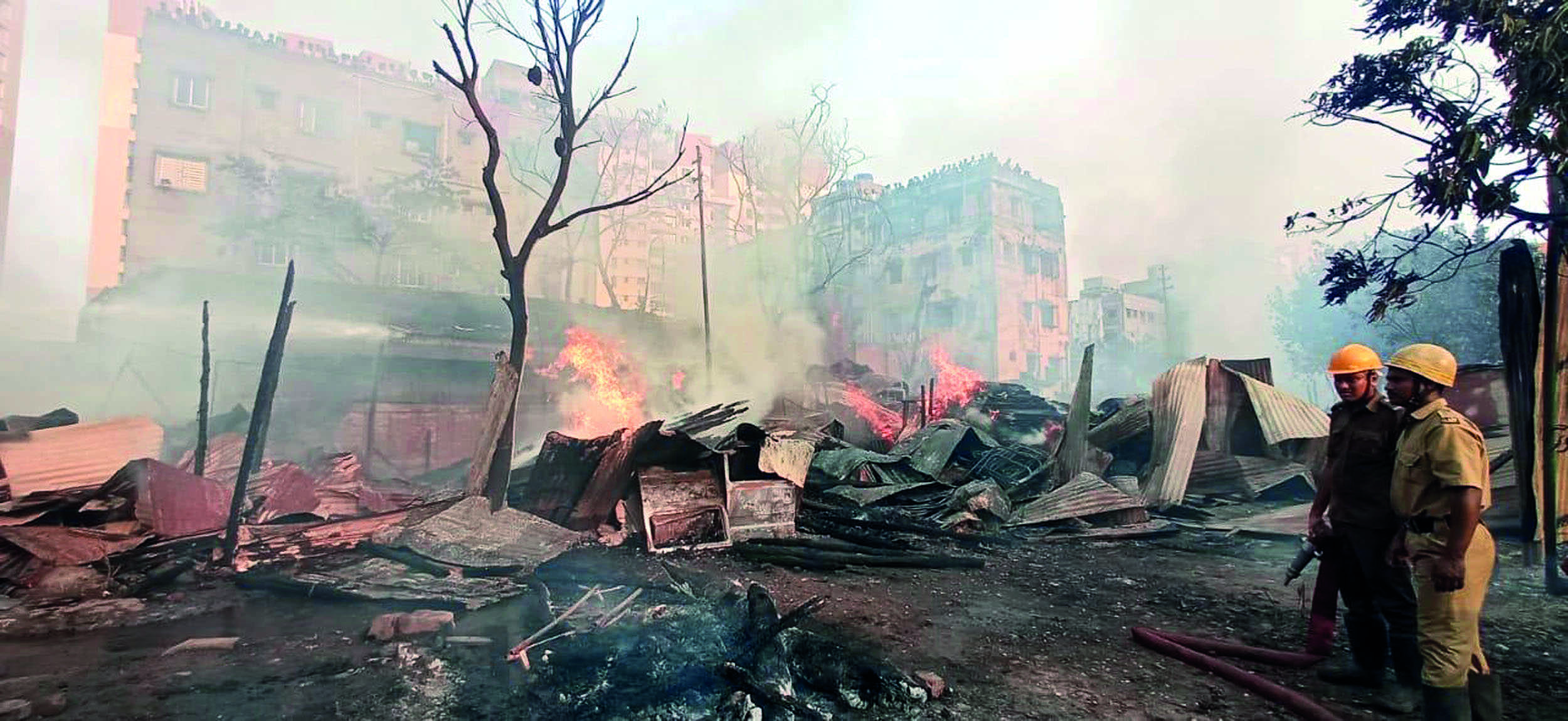 10 fire tenders pressed into action to douse fire in Tangra garage 10 fire tenders pressed into action to douse fire in Tangra garage