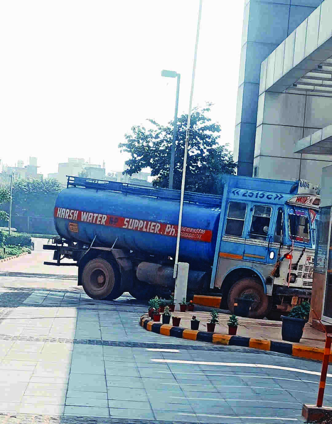 Water supply crisis hits several areas of Gurugram amid searing heatwave