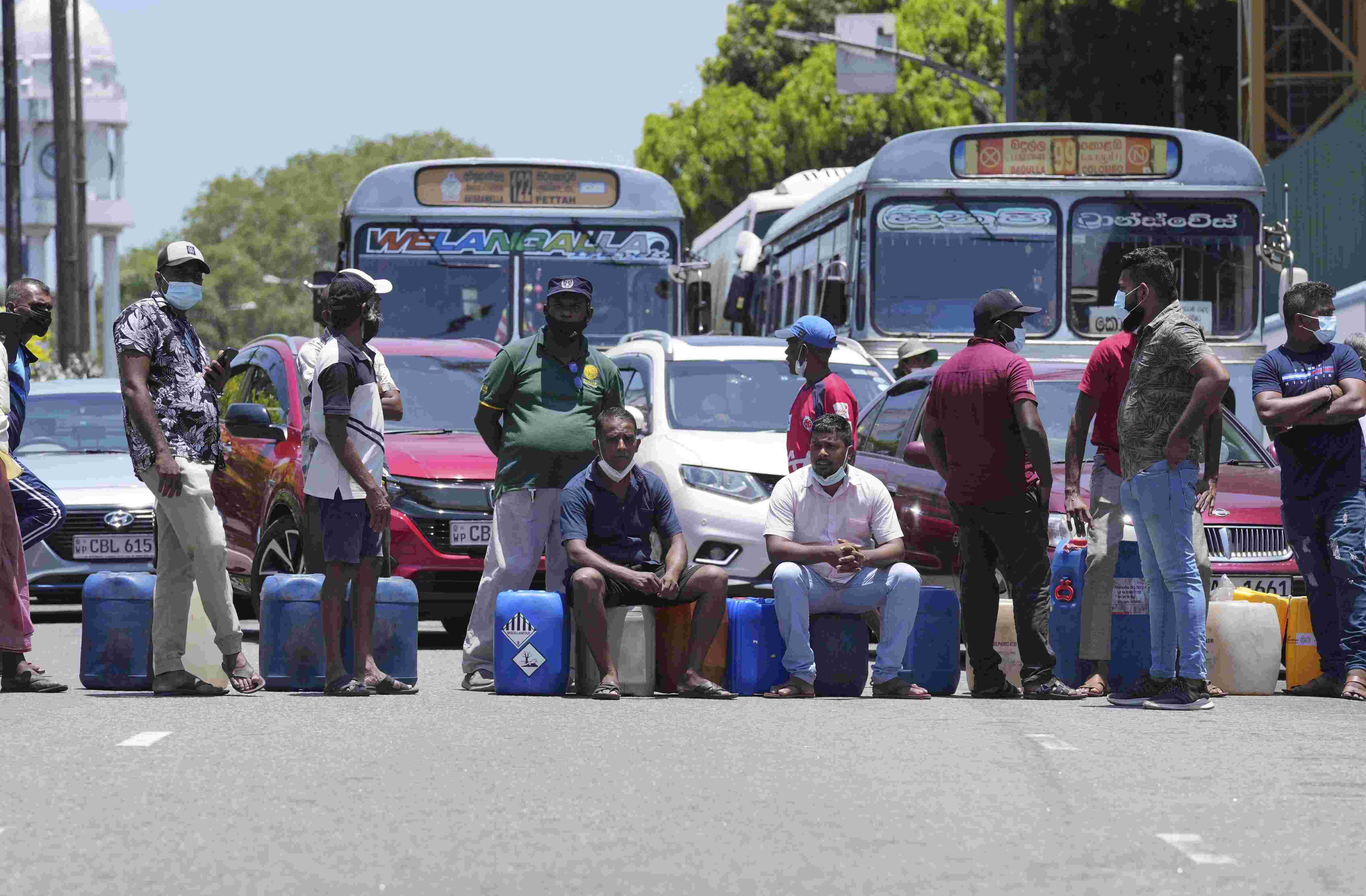Poverty in Sri Lanka to spike this year, warns World Bank Poverty in Sri Lanka to spike this year, warns World Bank
