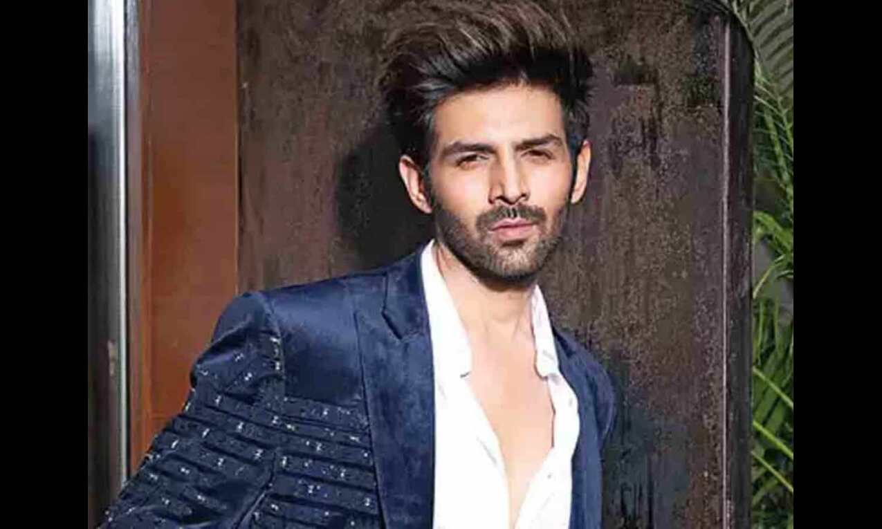 Akshay Kumars shoes too big to fill: Kartik Aaryan