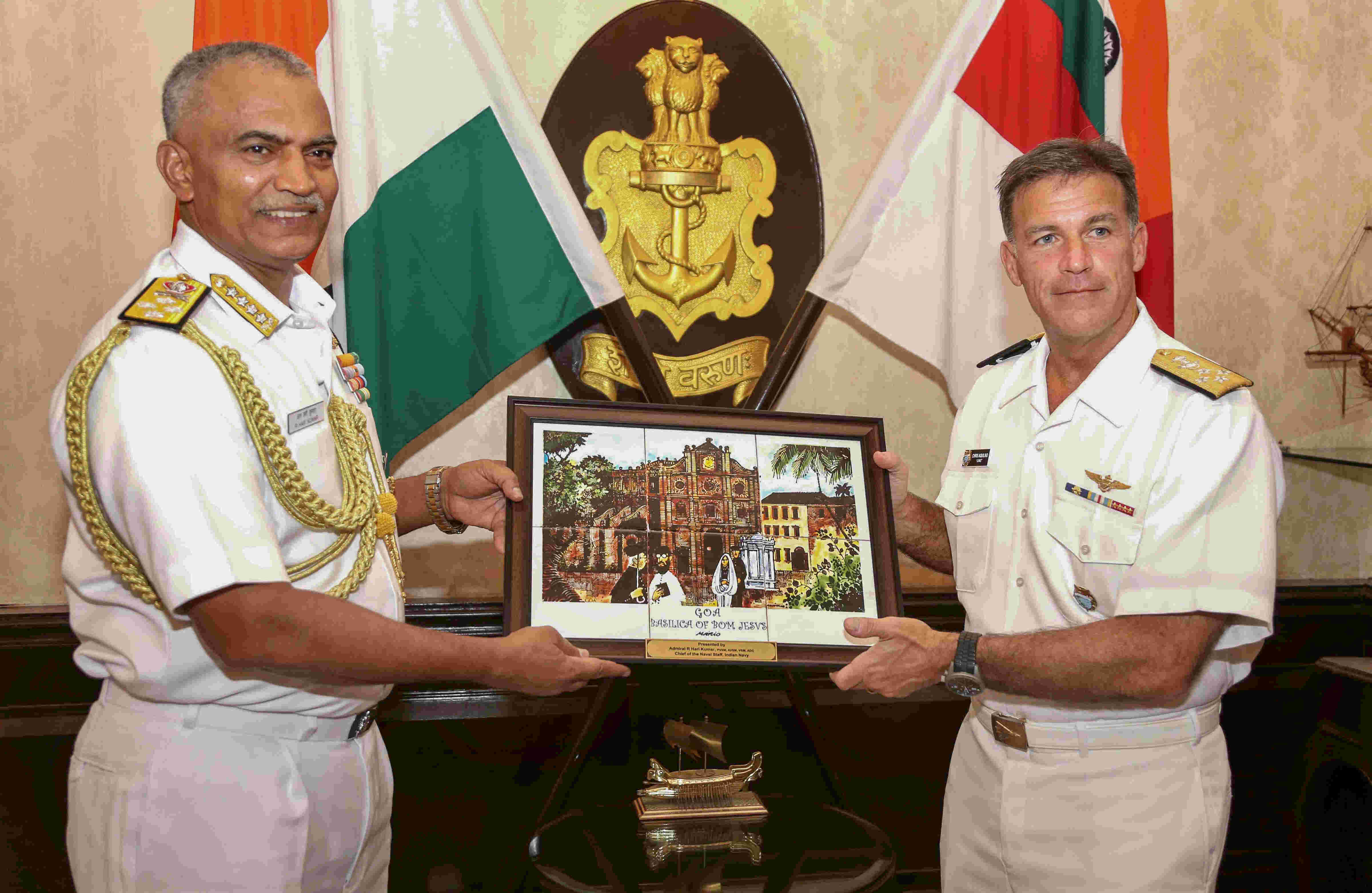 Navy chief, INDOPACOM commander hold talks; discuss situation in Indo-Pacific Navy chief, INDOPACOM commander hold talks; discuss situation in Indo-Pacific