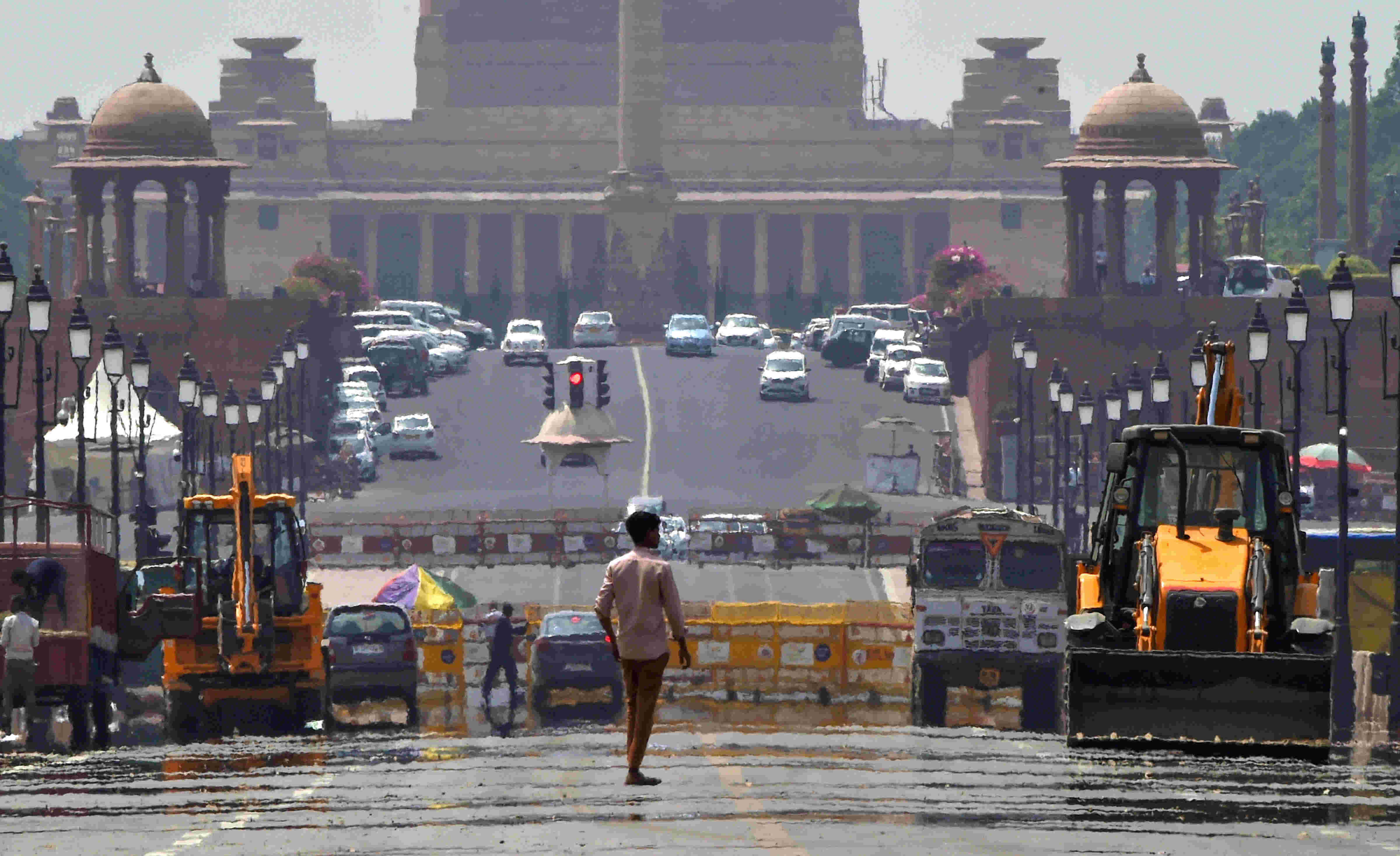 IMD issues Yellow alert as city braces for extreme heat IMD issues Yellow alert as city braces for extreme heat