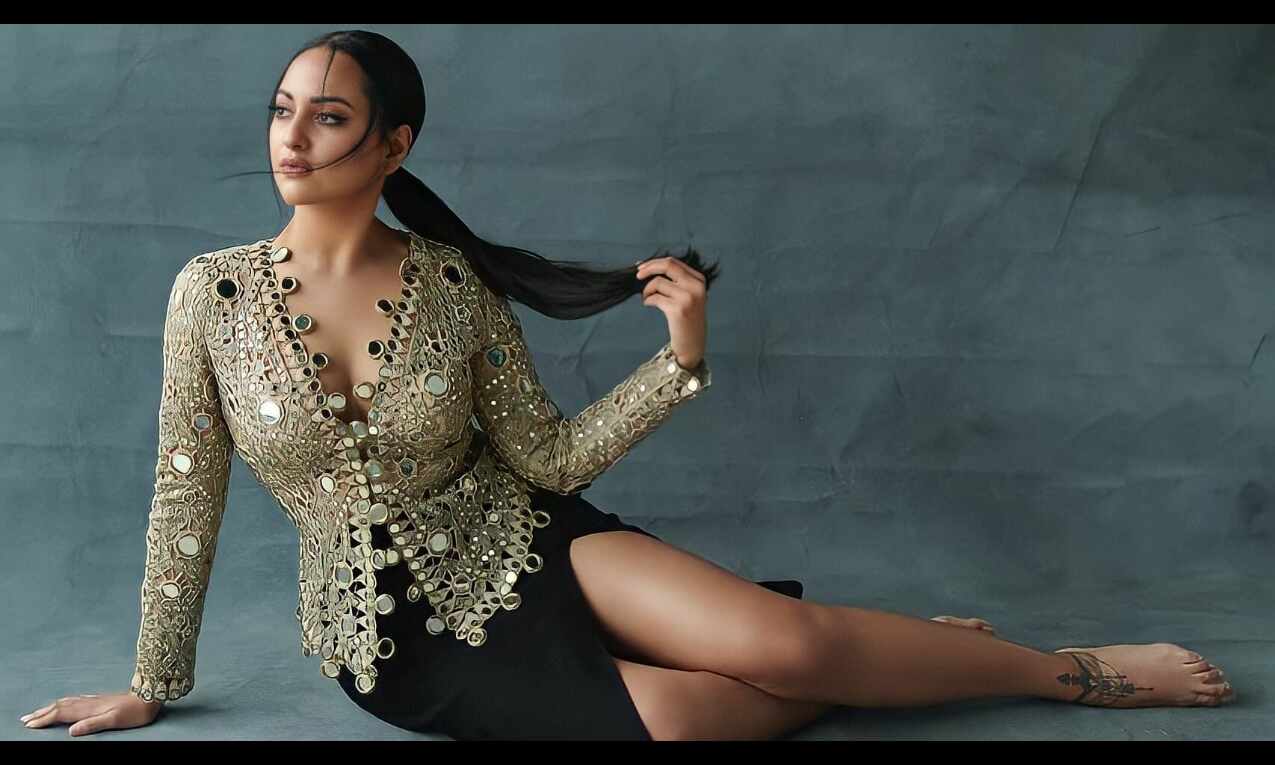 Sonakshi Sinhas Set To Make Debut With Web Series Dahaad