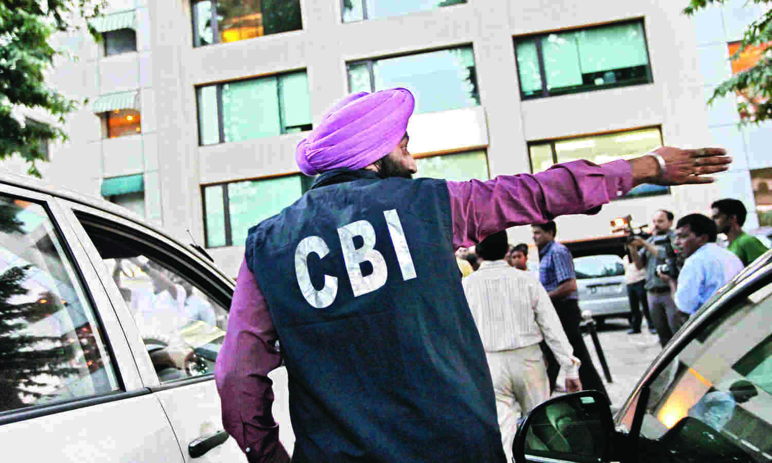 CBI searches premises of prominent realtors in Mumbai, Pune