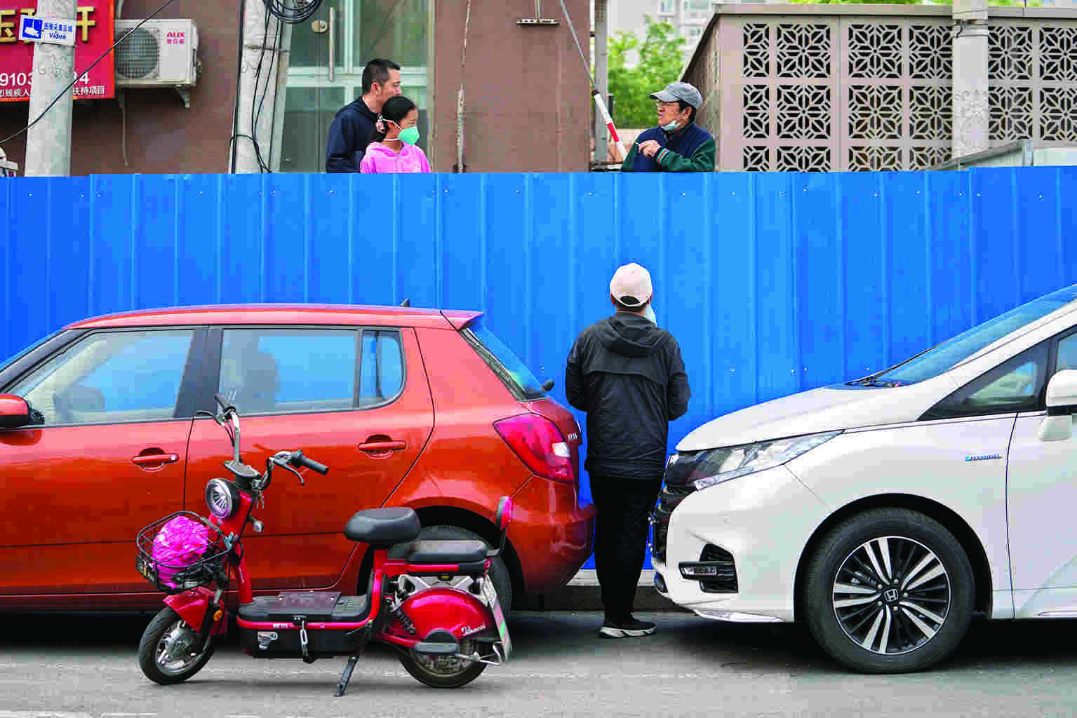 Beijing ramps up strict control measures against COVID-19 Beijing ramps up strict control measures against COVID-19