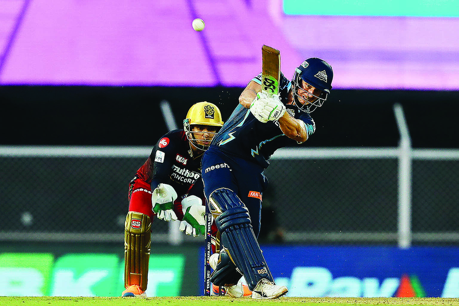 Titans continue winning run, beat Bangalore by six wickets