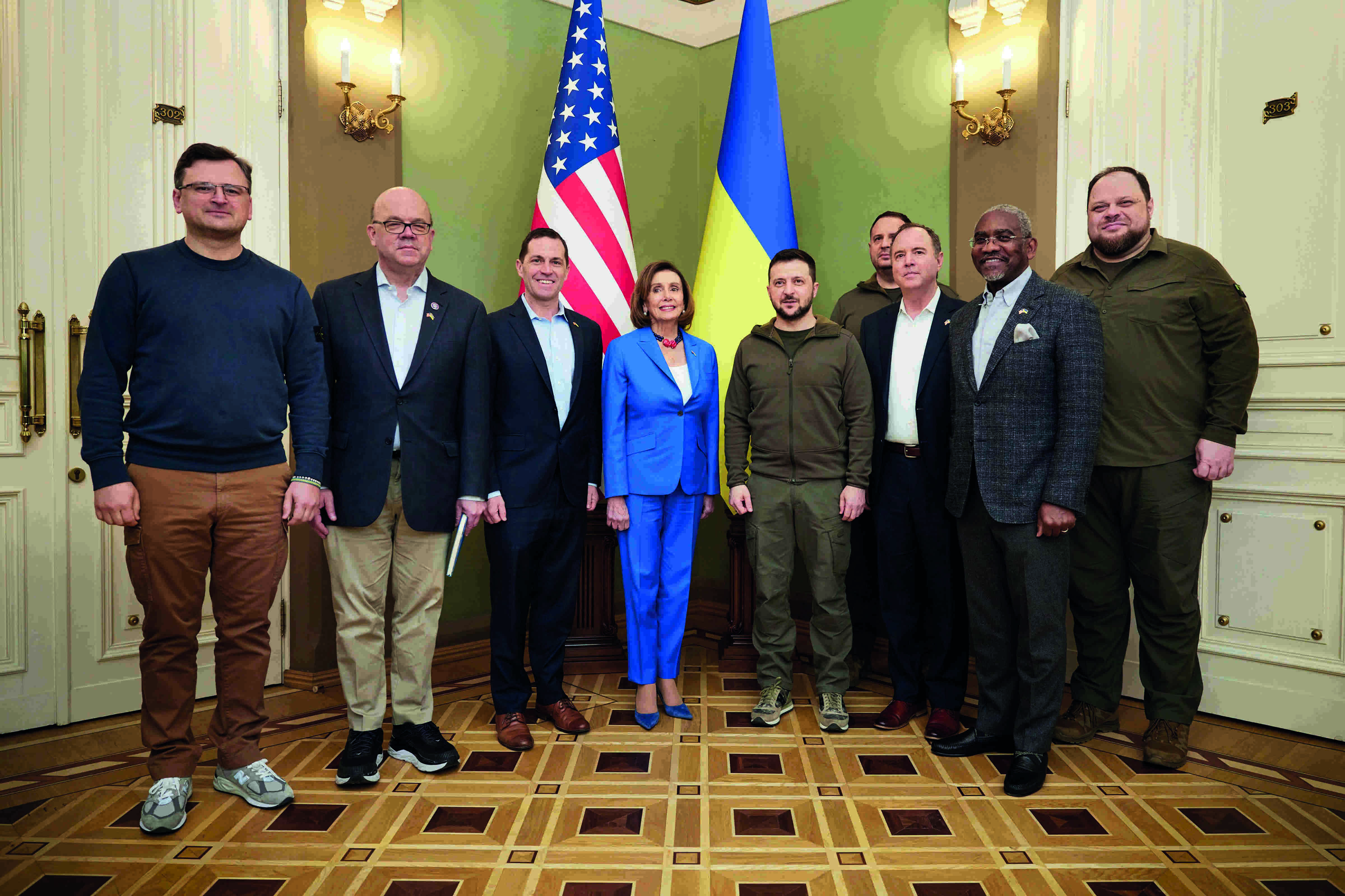 Pelosi visits Kyiv, meets with Ukraine President