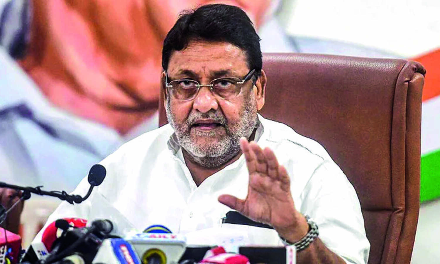 Maha min Nawab Malik admitted to hospital