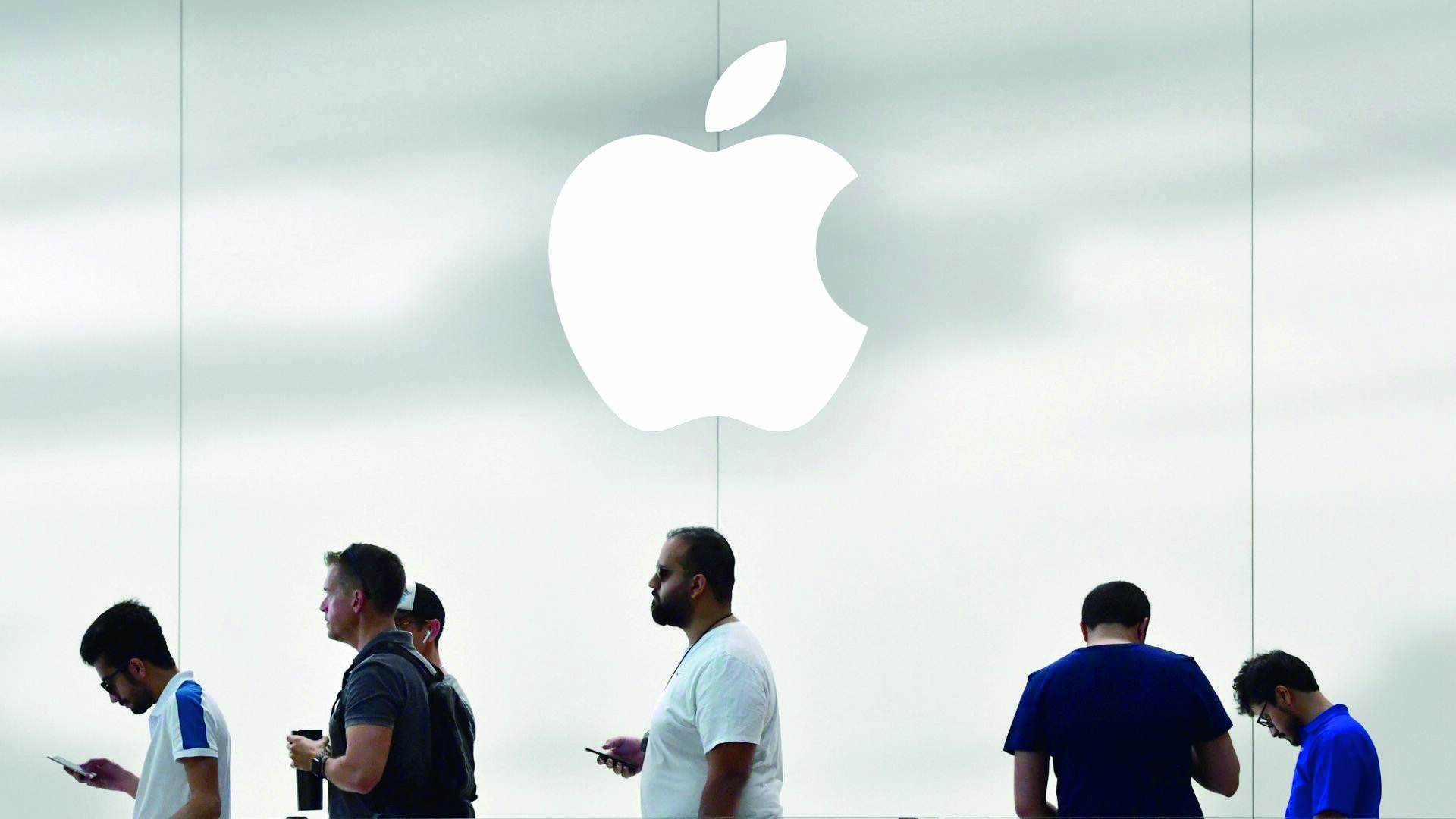 Apple Inc hit with EU antitrust charge over payment technology