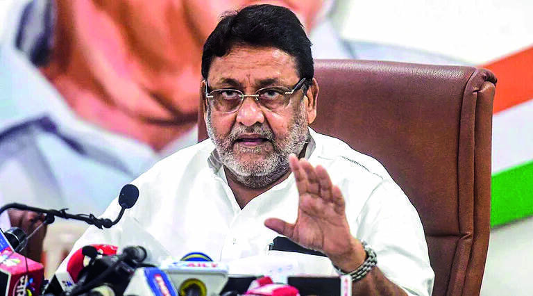 Maha min Nawab Malik admitted to hospital