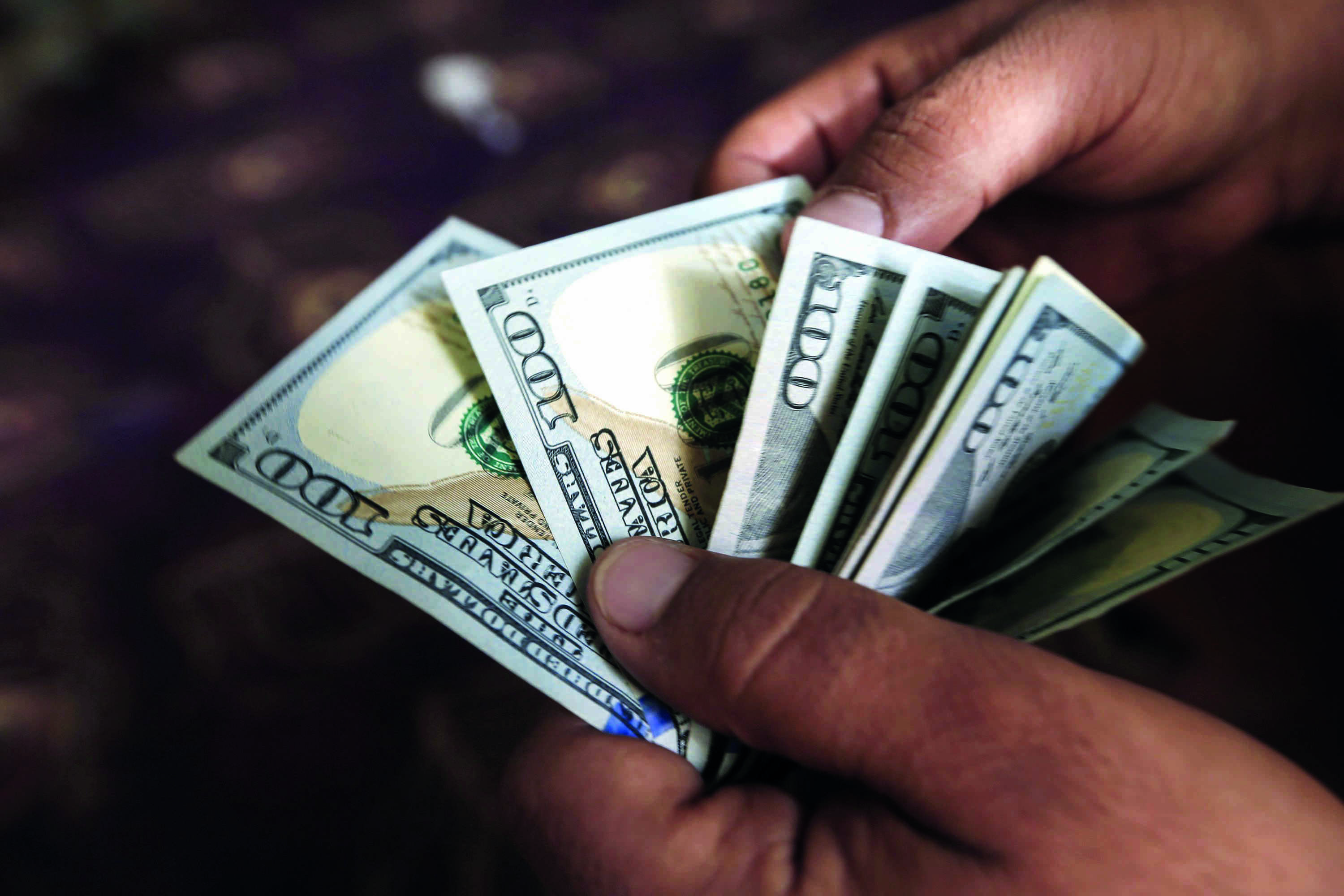 SBI mulls raising up to   $2 bn via bonds
