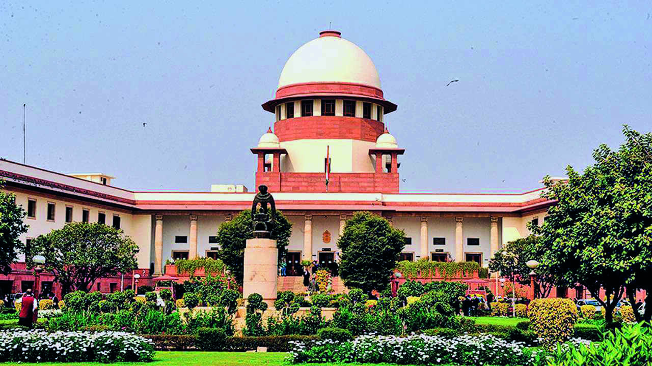 SC to examine if sedition law needs scrutiny by larger bench SC to examine if sedition law needs scrutiny by larger bench